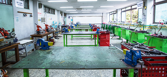 기초설비실습실